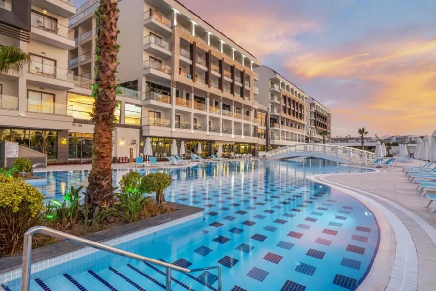 Diamond De Luxe Hotel & Spa