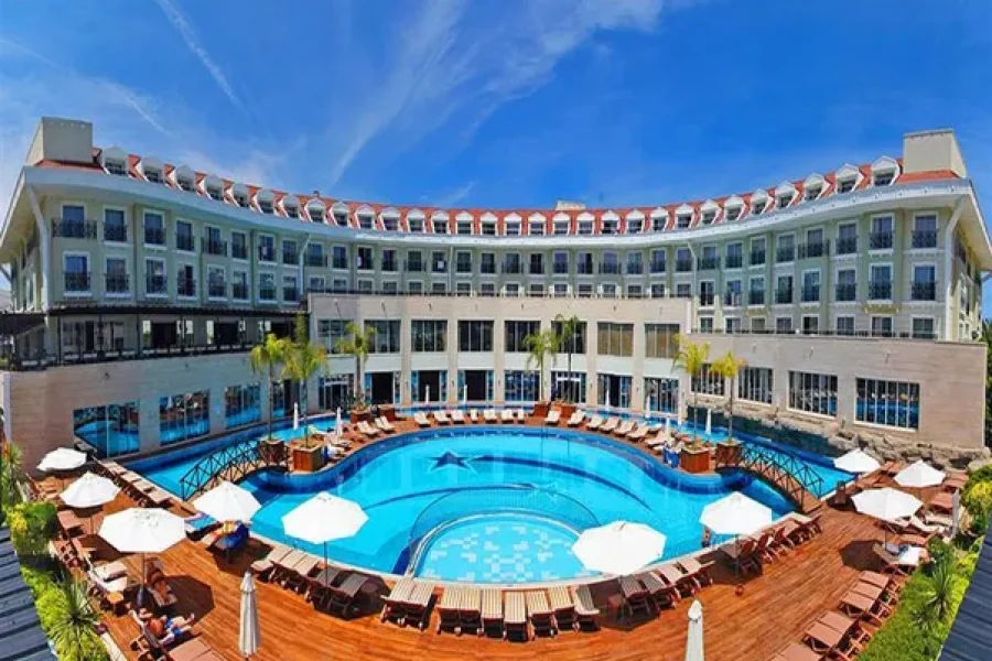 Meder Resort Hotel