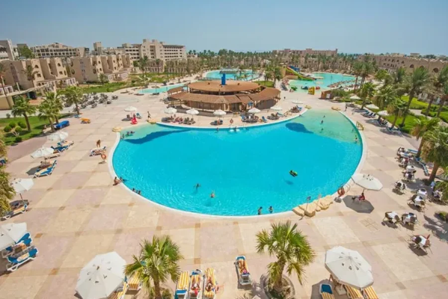 Royal Lagoons Aqua Park Resort & Spa